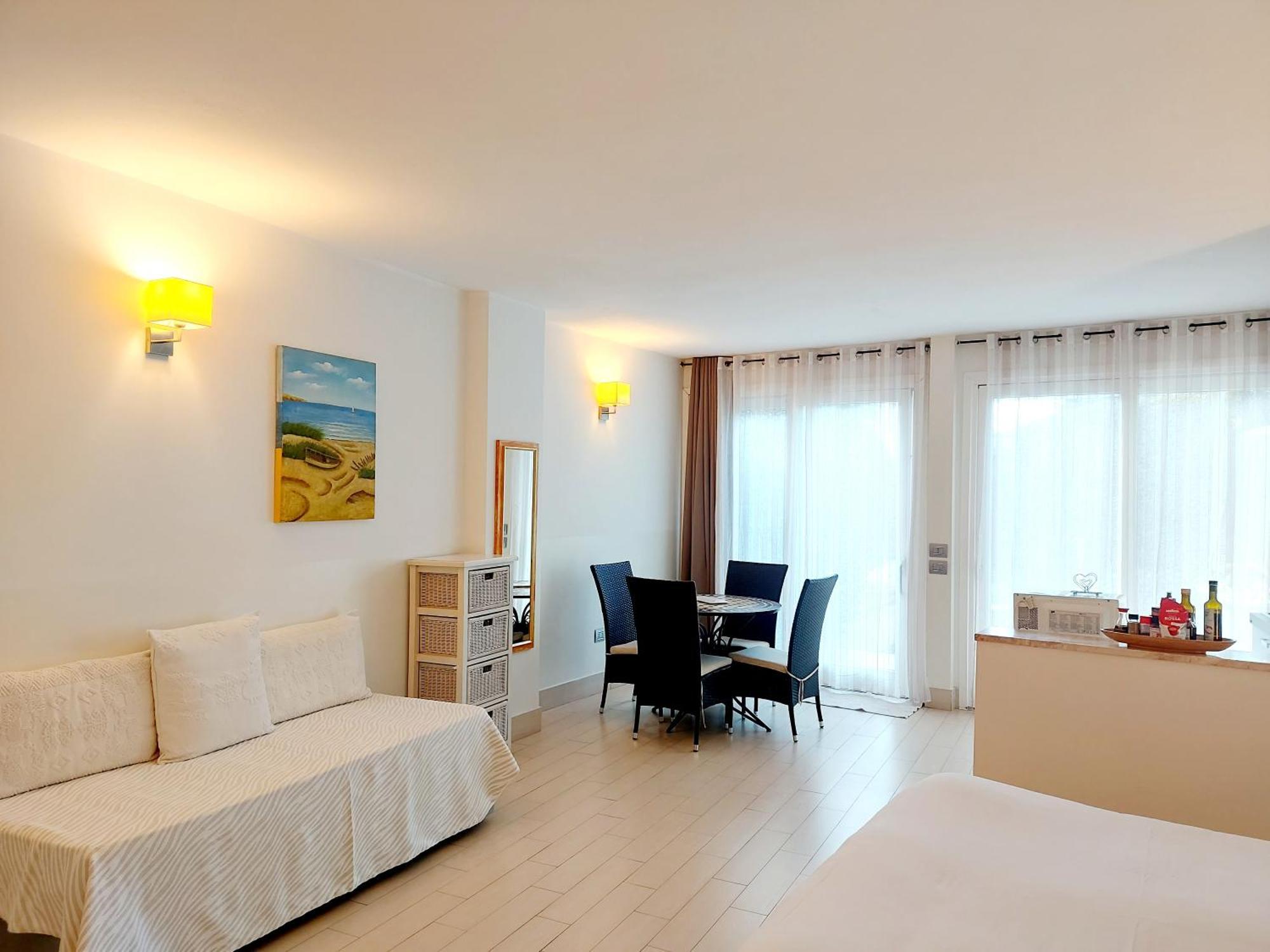 La Del Mare 3*
