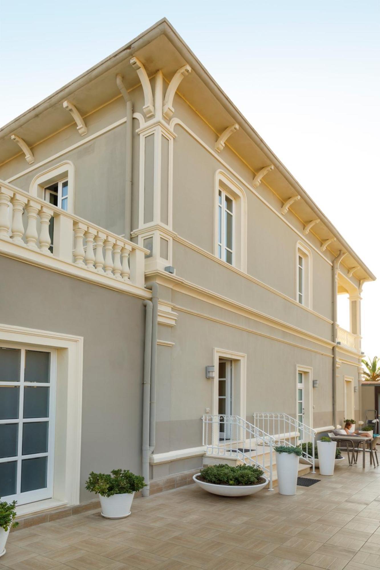 Hotel La Del Mare 3*